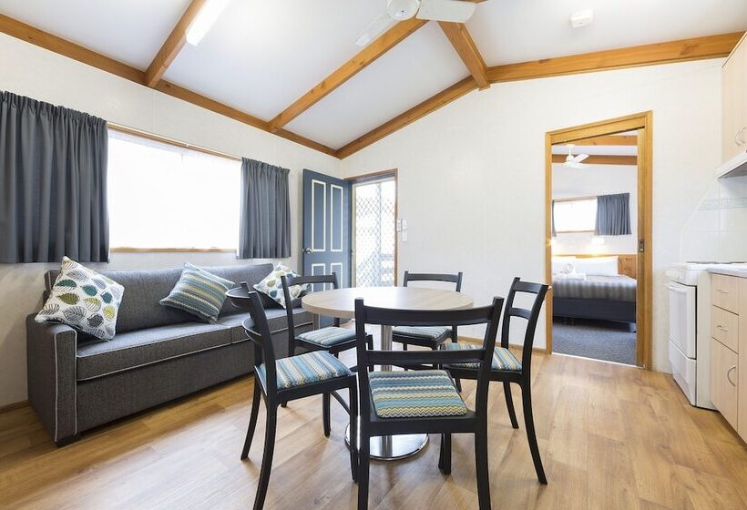 ホテル Alivio Tourist Park Canberra