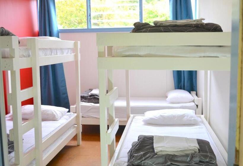 هتل Apollo Bay Backpackers