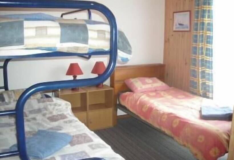 هتل Apollo Bay Backpackers