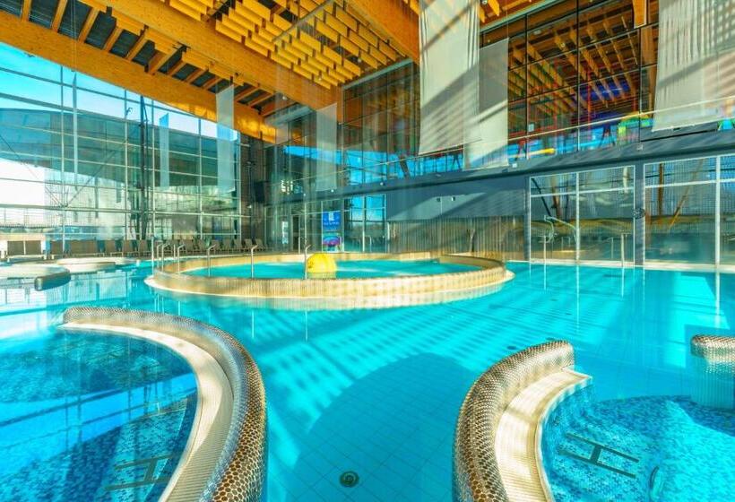 هتل Aquacity Riverside