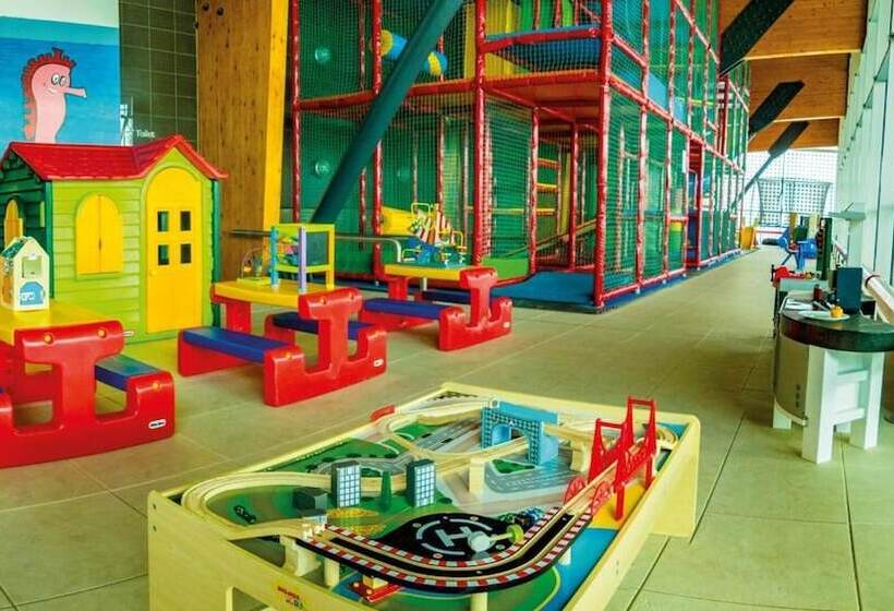 هتل Aquacity Riverside