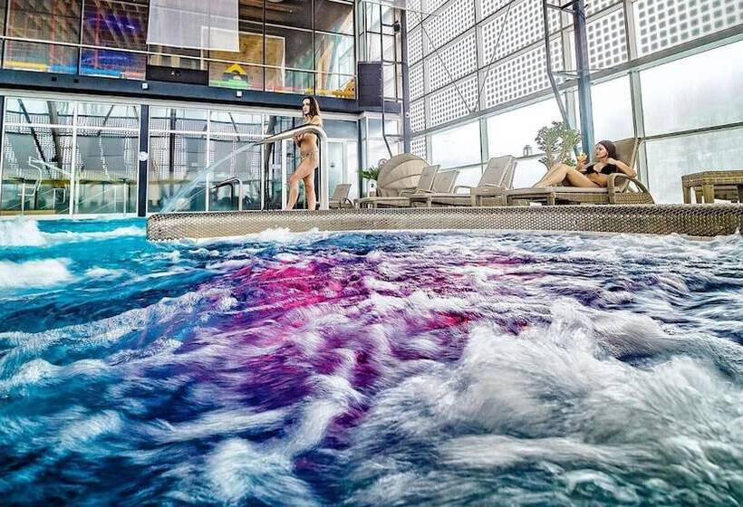 هتل Aquacity Riverside