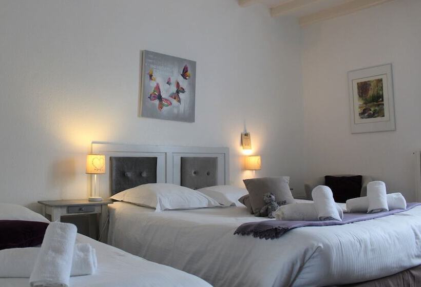 Отель Au Marais