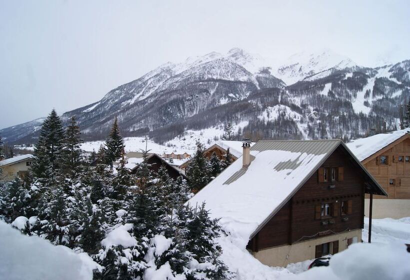 فندق Auberge De Violaine