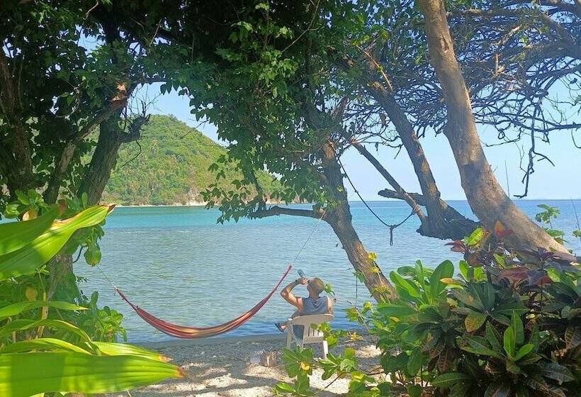 هتل Blue Crystal Beach Resort