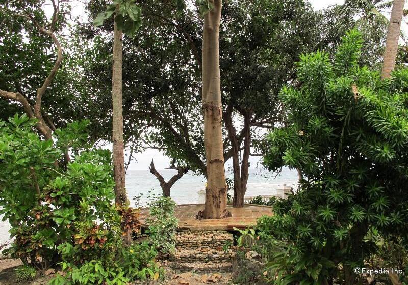 هتل Blue Crystal Beach Resort