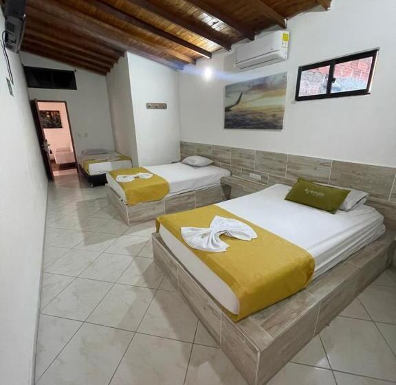 酒店 Brisas Medellin