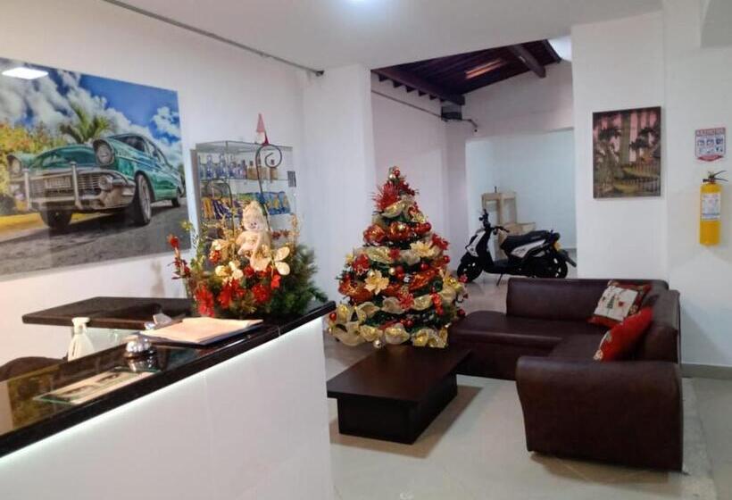 酒店 Brisas Medellin