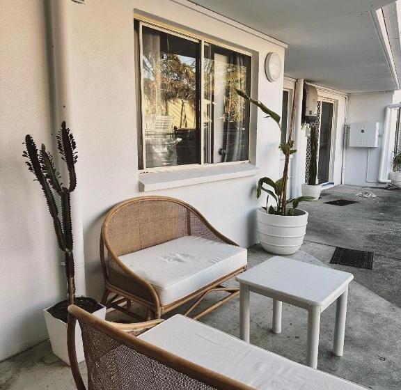 בית מלון כפרי Cali Backpackers