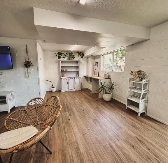 בית מלון כפרי Cali Backpackers