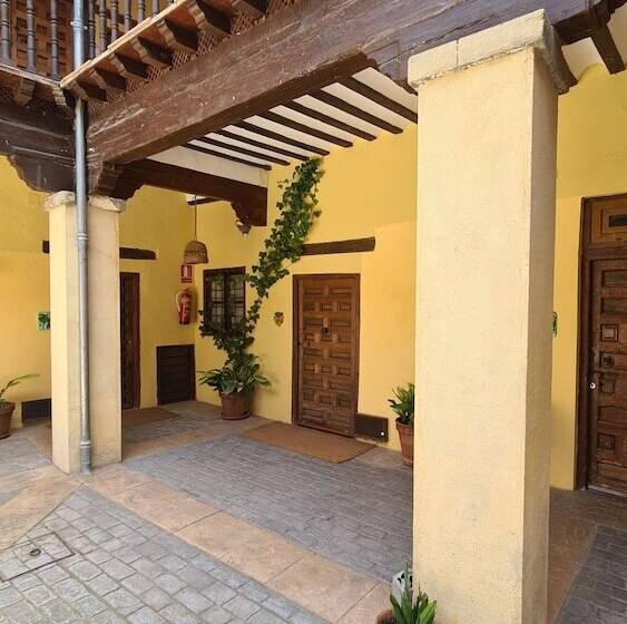 فندق Casa Palacio Conde De Garcinarro