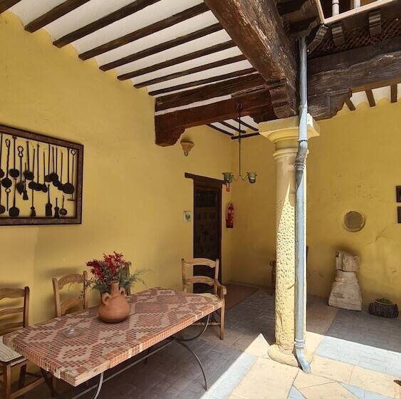 فندق Casa Palacio Conde De Garcinarro