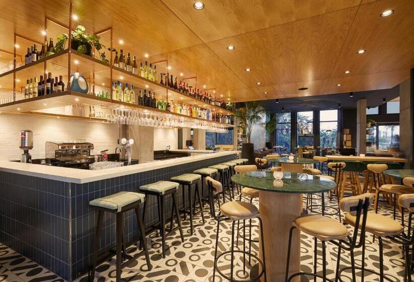 Century City Hotel Urban Square