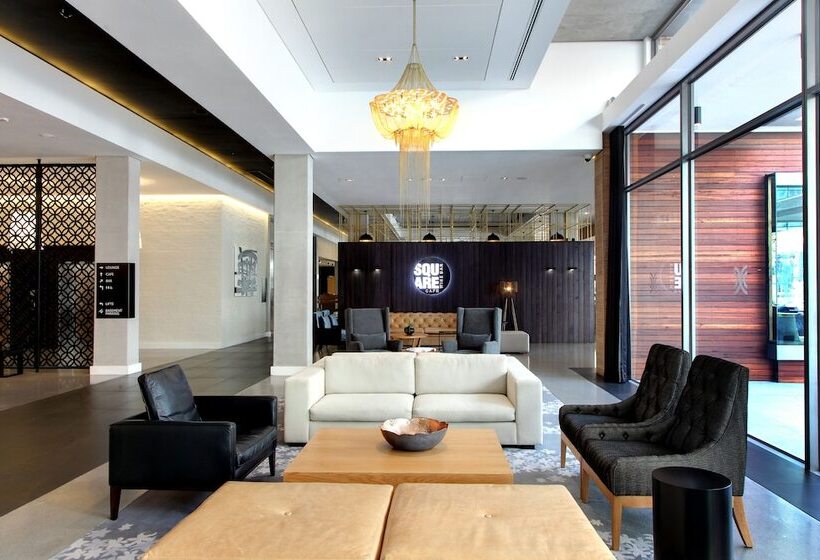 Century City Hotel Urban Square