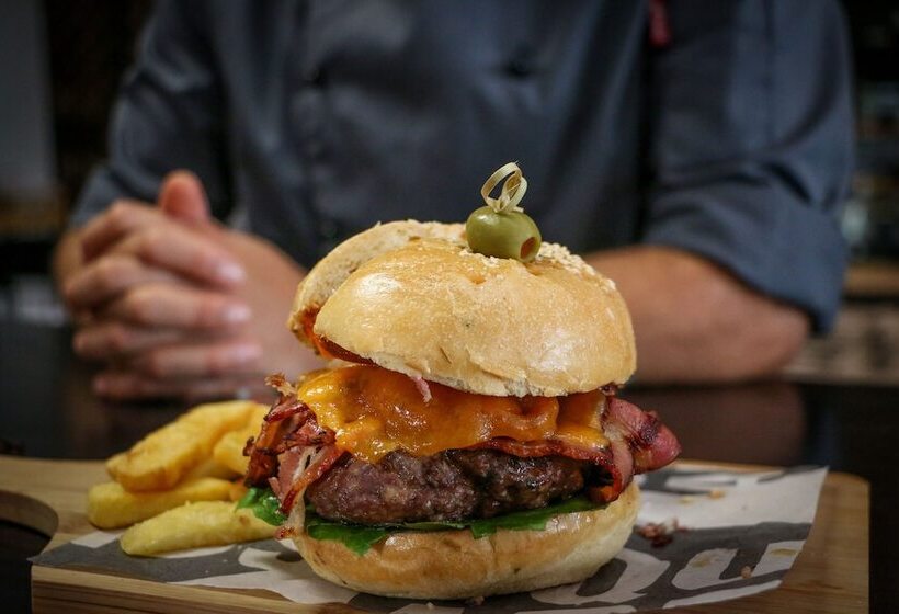 Century City Hotel Urban Square