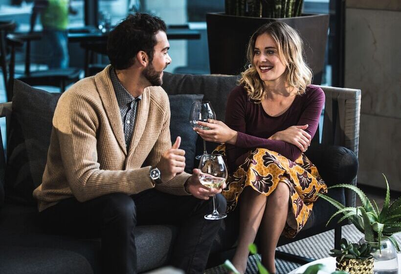 Century City Hotel Urban Square