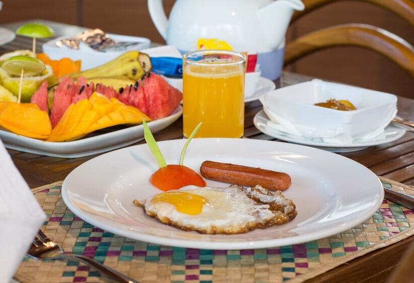 ホテル Ceyloni Lake Residency