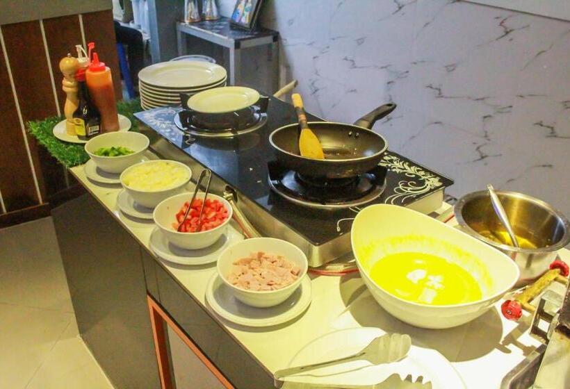 Отель Chabana Kamala