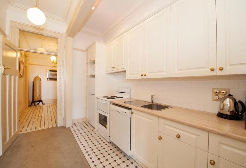 فندق Cobb & Co Court Boutique