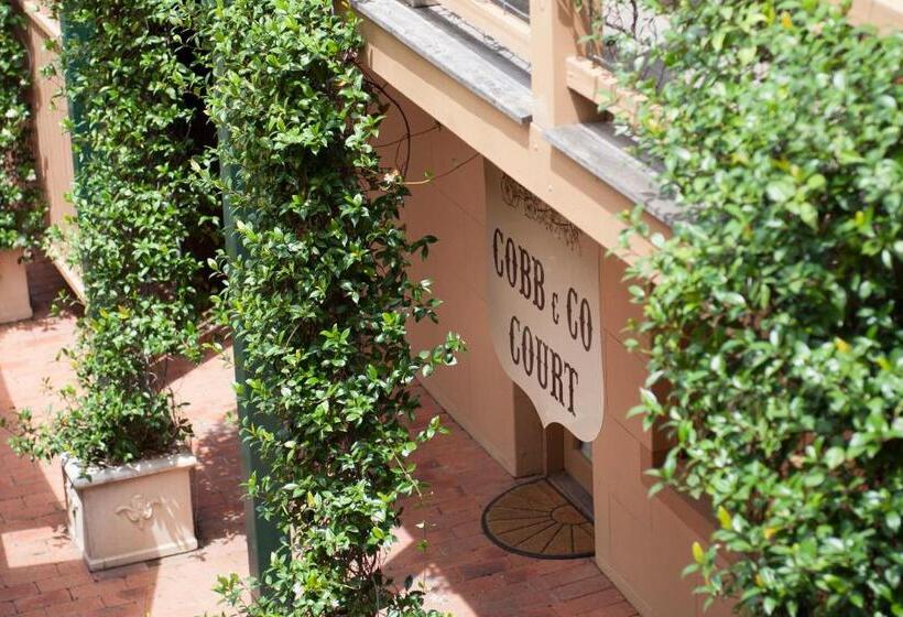 فندق Cobb & Co Court Boutique