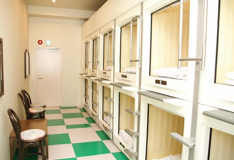 هتل کپسول Capsule Inn Fujisan