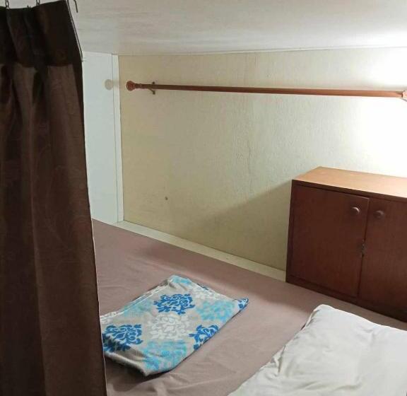 Капсульный Oтель Smile Capsule Hostel