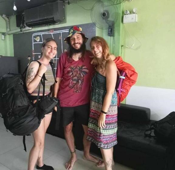 Капсульный Oтель Smile Capsule Hostel