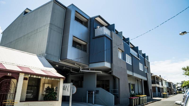 فندق Crown On Darby Apartment