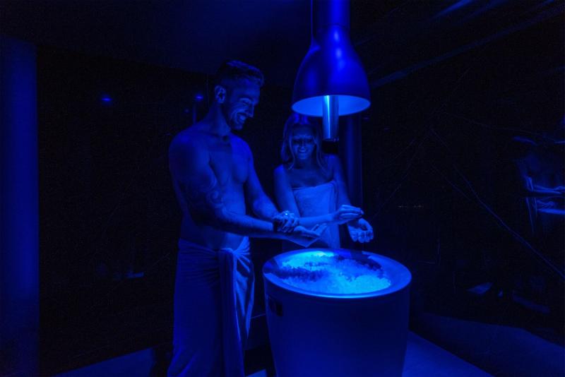 Отель Eala My Lakeside Dream Adults Friendly