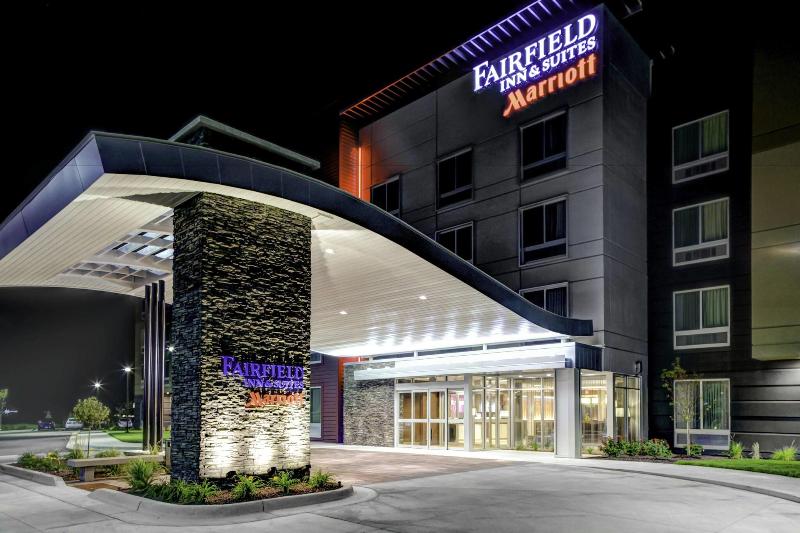 فندق Fairfield Inn & Suites By Marriott Lansing At Eastwood