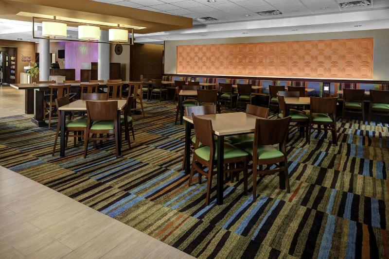 فندق Fairfield Inn & Suites By Marriott Lansing At Eastwood