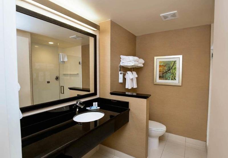 Отель Fairfield Inn & Suites By Marriott Richmond Midlothian