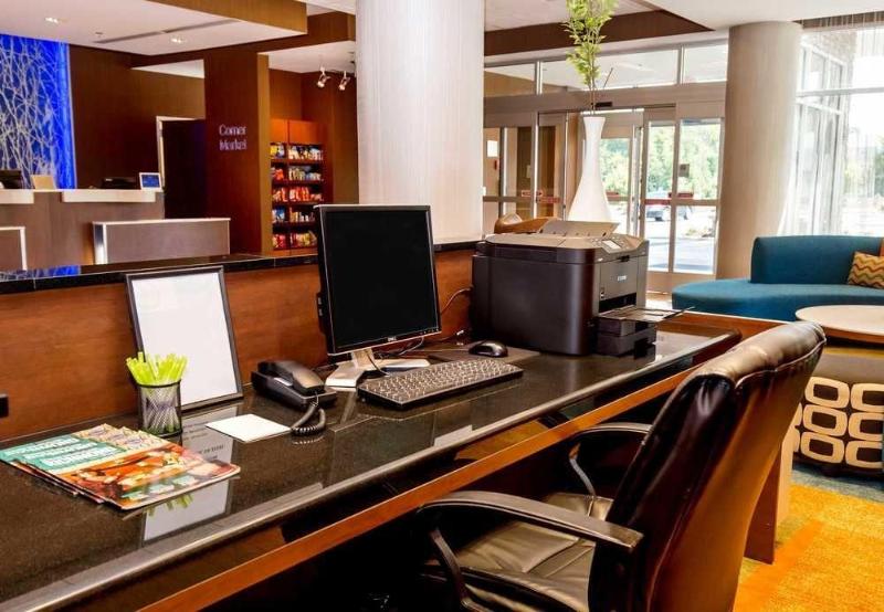 Отель Fairfield Inn & Suites By Marriott Richmond Midlothian