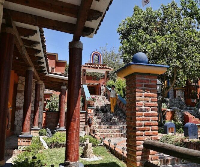 בית מלון כפרי Feregrino