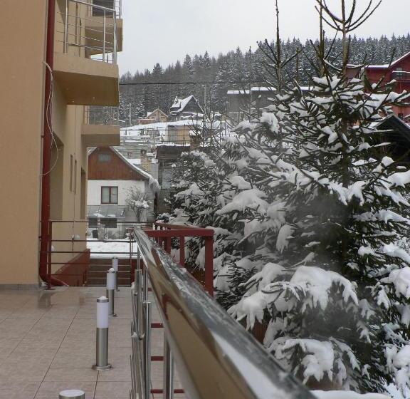 בית מלון כפרי Flora Alpina