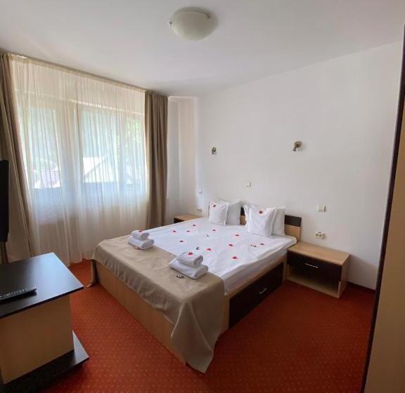 בית מלון כפרי Flora Alpina