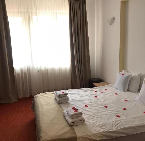 בית מלון כפרי Flora Alpina