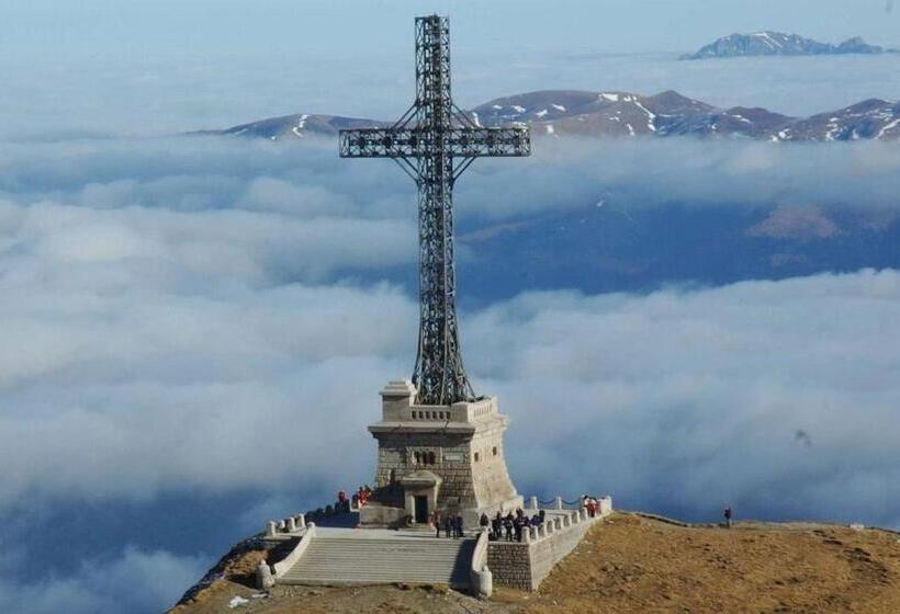 בית מלון כפרי Flora Alpina