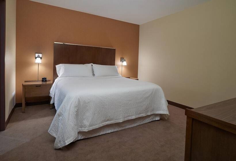 فندق Four Points By Sheraton Sherwood Park