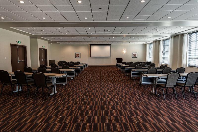 בית מלון כפרי Four Points By Sheraton Sherwood Park