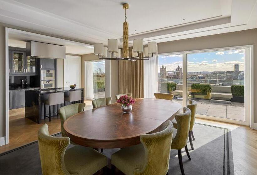Four Seasons Hotel London At Tower Bridge