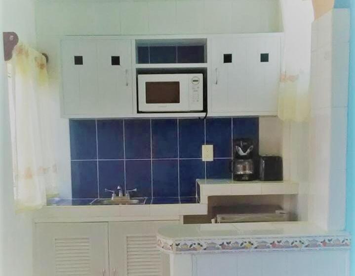 호텔 Francis Arlene Adults Only