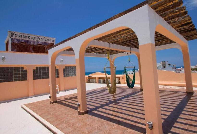 호텔 Francis Arlene Adults Only