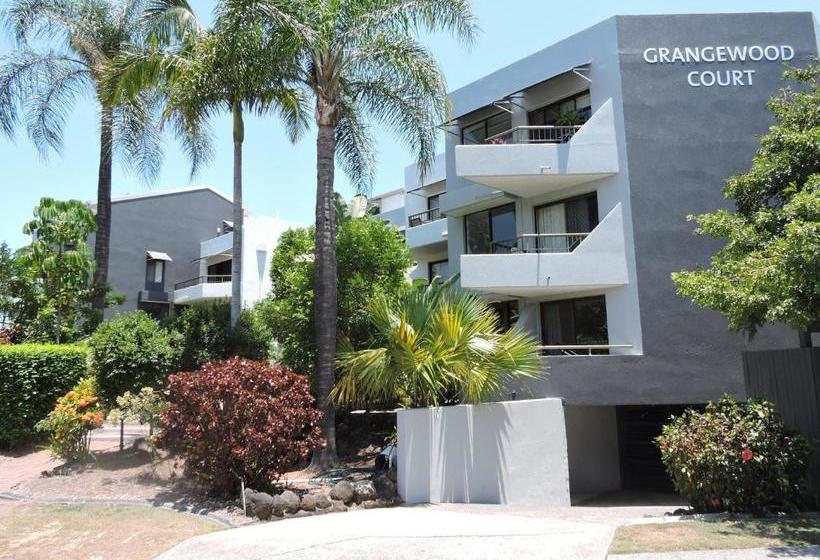 בית מלון כפרי Grangewood Court Apartments