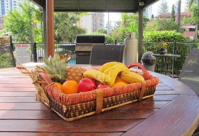 בית מלון כפרי Grangewood Court Apartments