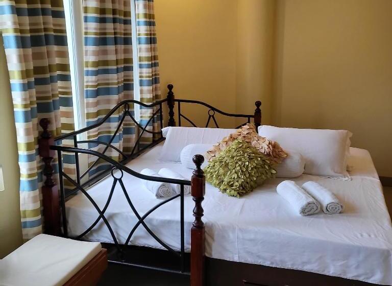 هتل Green Monkey Resort Boracay