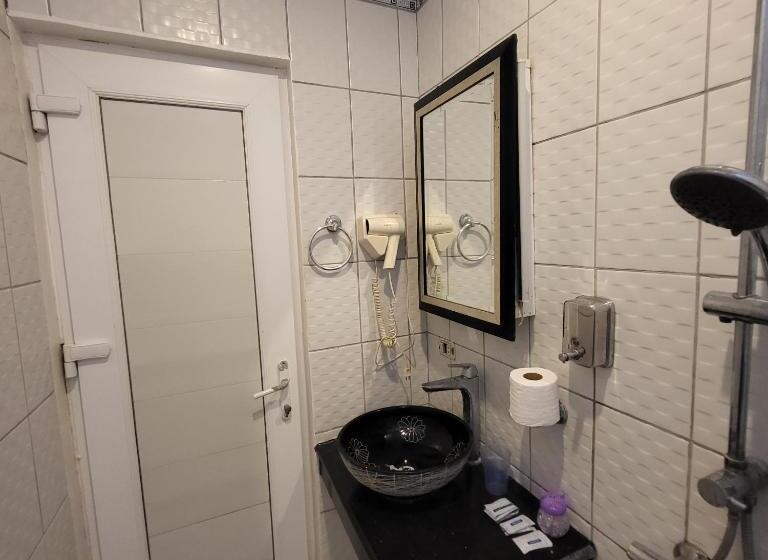 هتل Green Monkey Resort Boracay