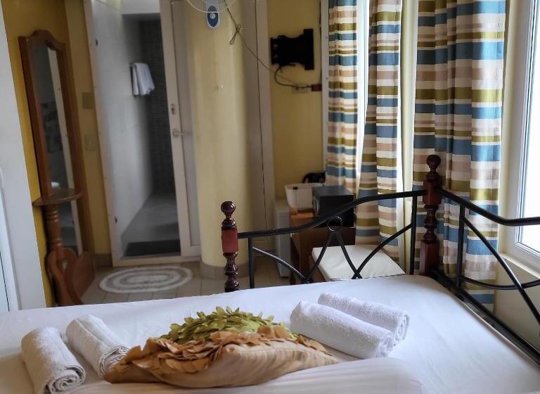 هتل Green Monkey Resort Boracay