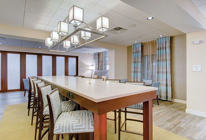 فندق Hampton Inn Boston  Westborough