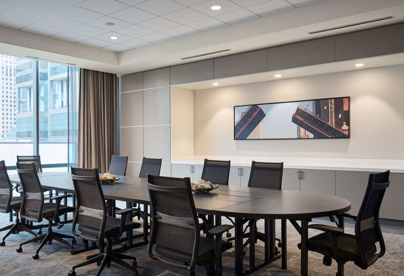 هتل Hampton Inn Chicago West Loop Fulton Market Area